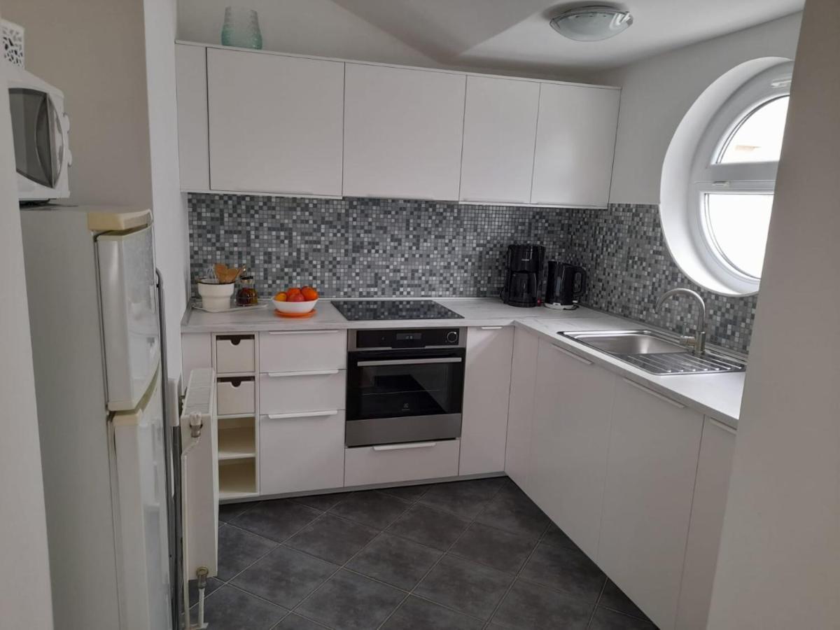 Apartments A&T ซูโกชัน ภายนอก รูปภาพ